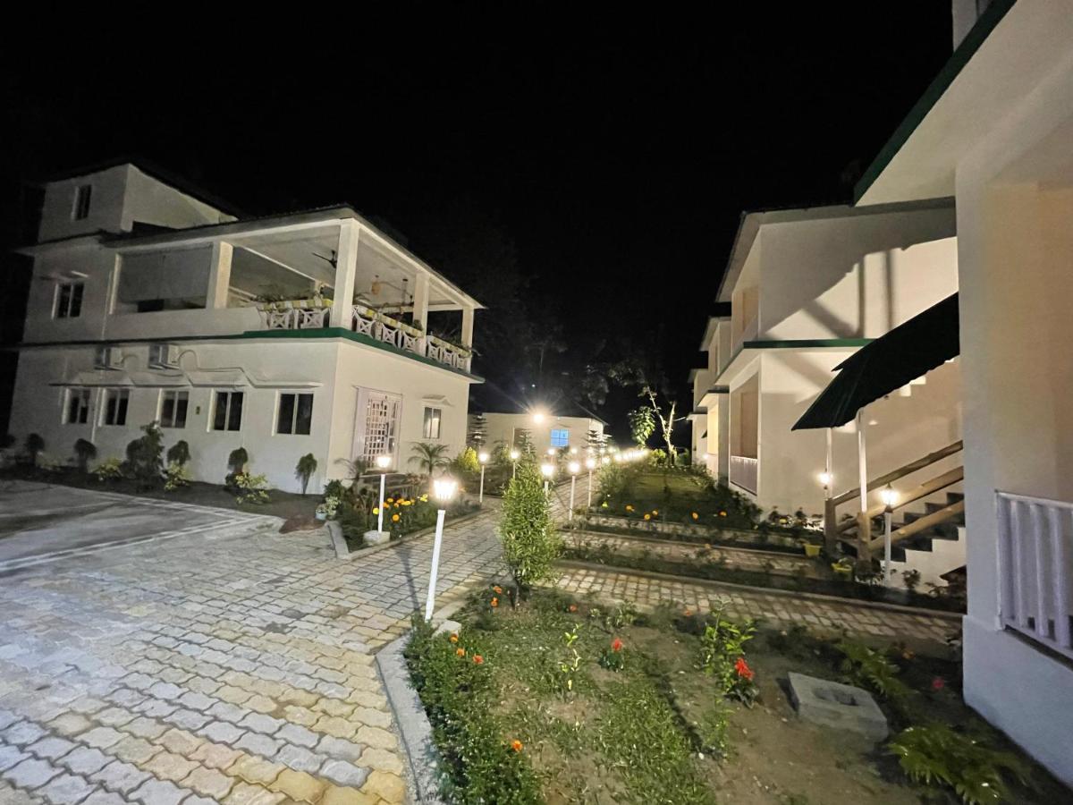 Jaldapara Forest Tourist Lodge Jftl Madari Hat Экстерьер фото